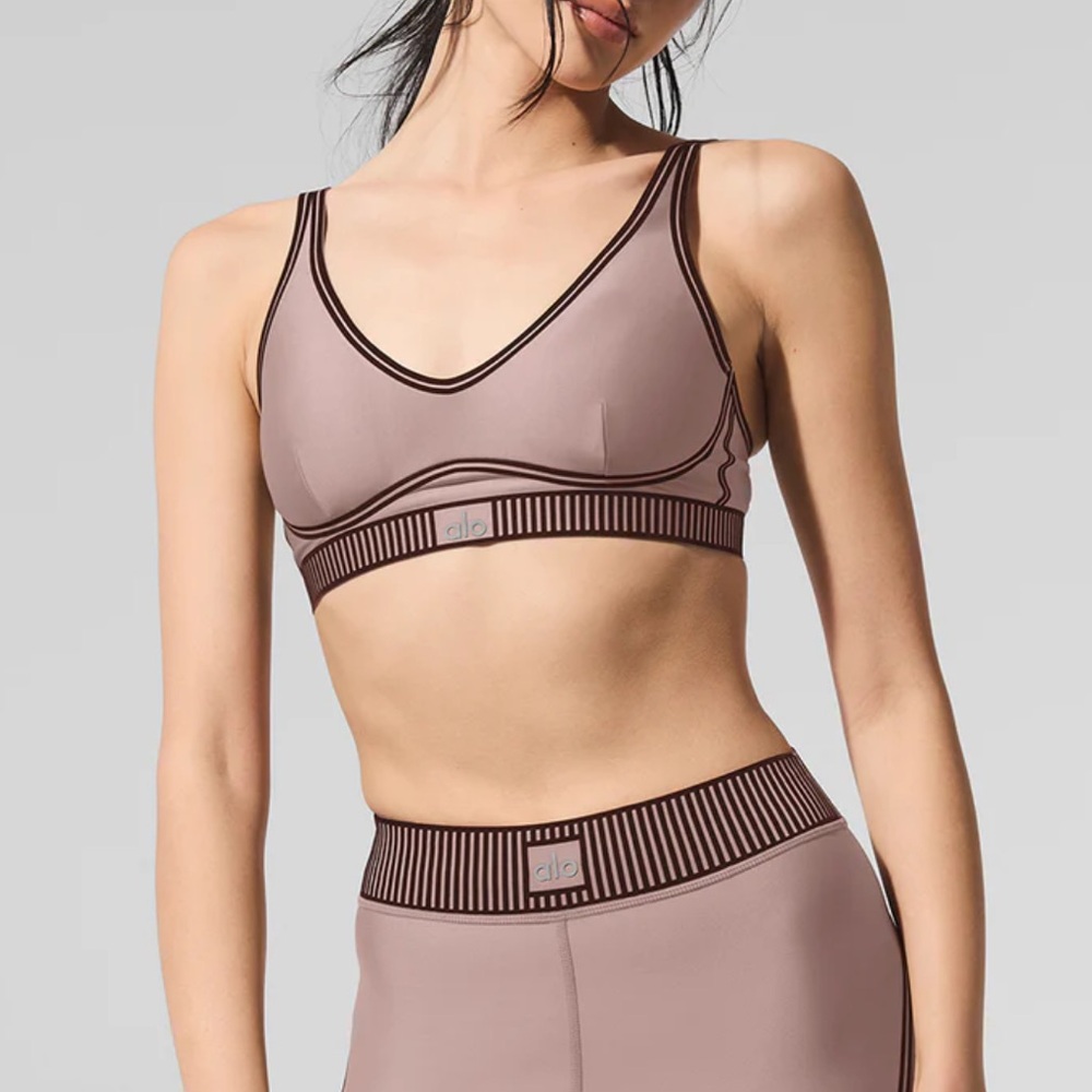 ALO Airlift Line Up Bra in Taupe XS